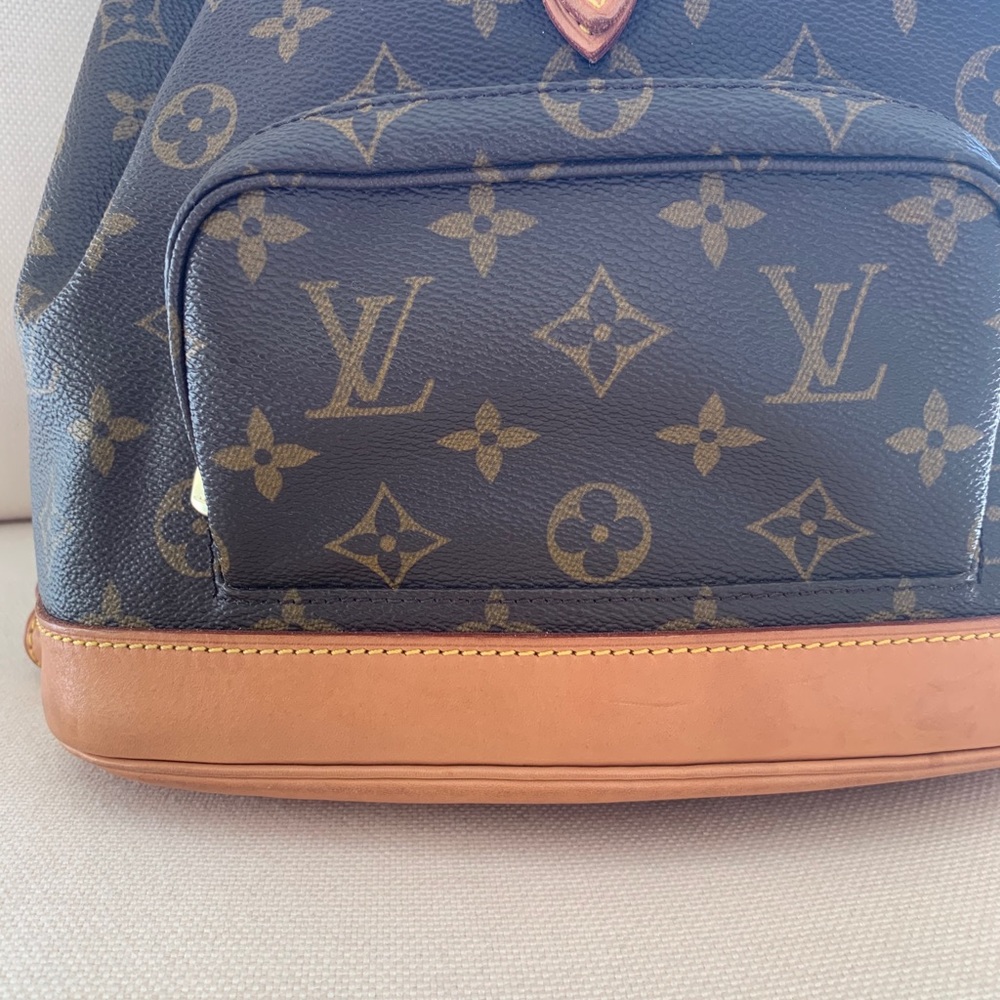 Authentic Louis Vuitton MM backpack - Picture 8 of 16